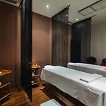 La Bohème Hotel