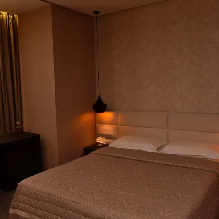 La Boheme Τίρανα