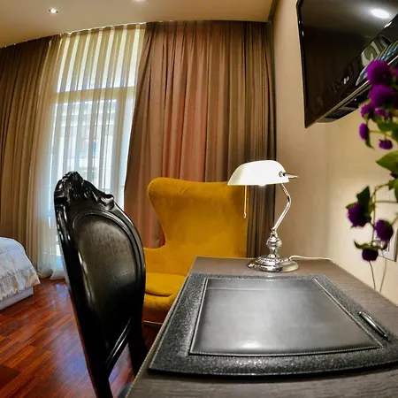La Boheme 4* Tirana