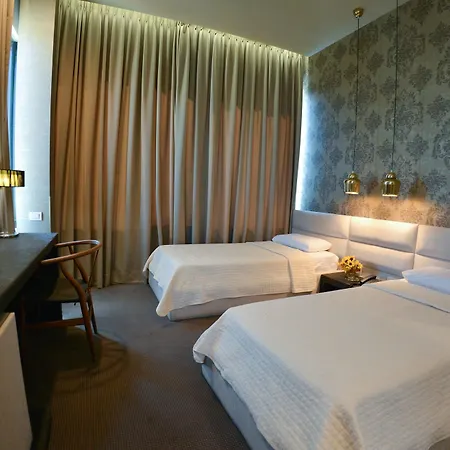 La Boheme 4* Tirana
