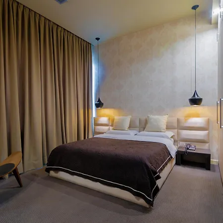 Hotel La Boheme 4*
