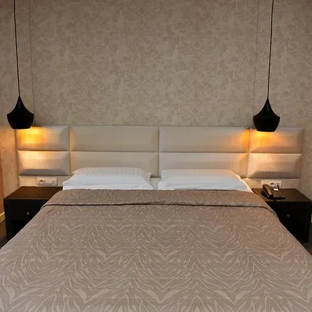 Hotel La Bohème 4*