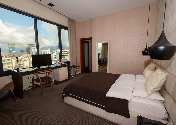 La Bohème Hotel